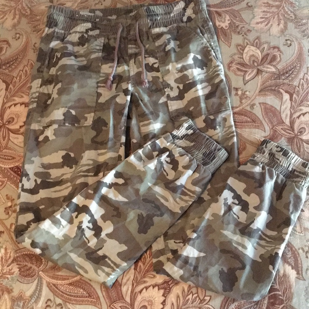 Ladies Camo Pants